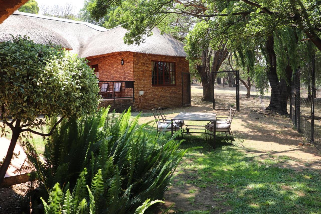 Khaya Africa Guesthouse Midrand Buitenkant foto