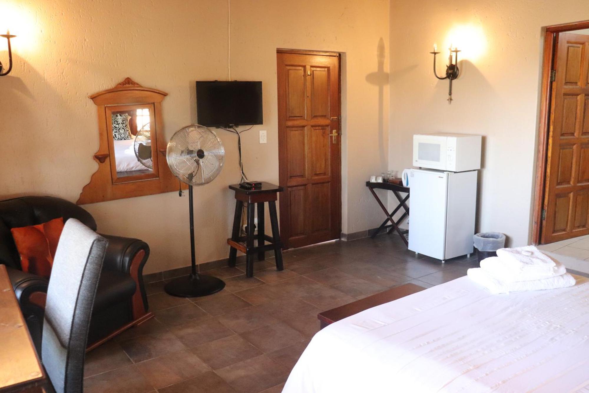 Khaya Africa Guesthouse Midrand Buitenkant foto