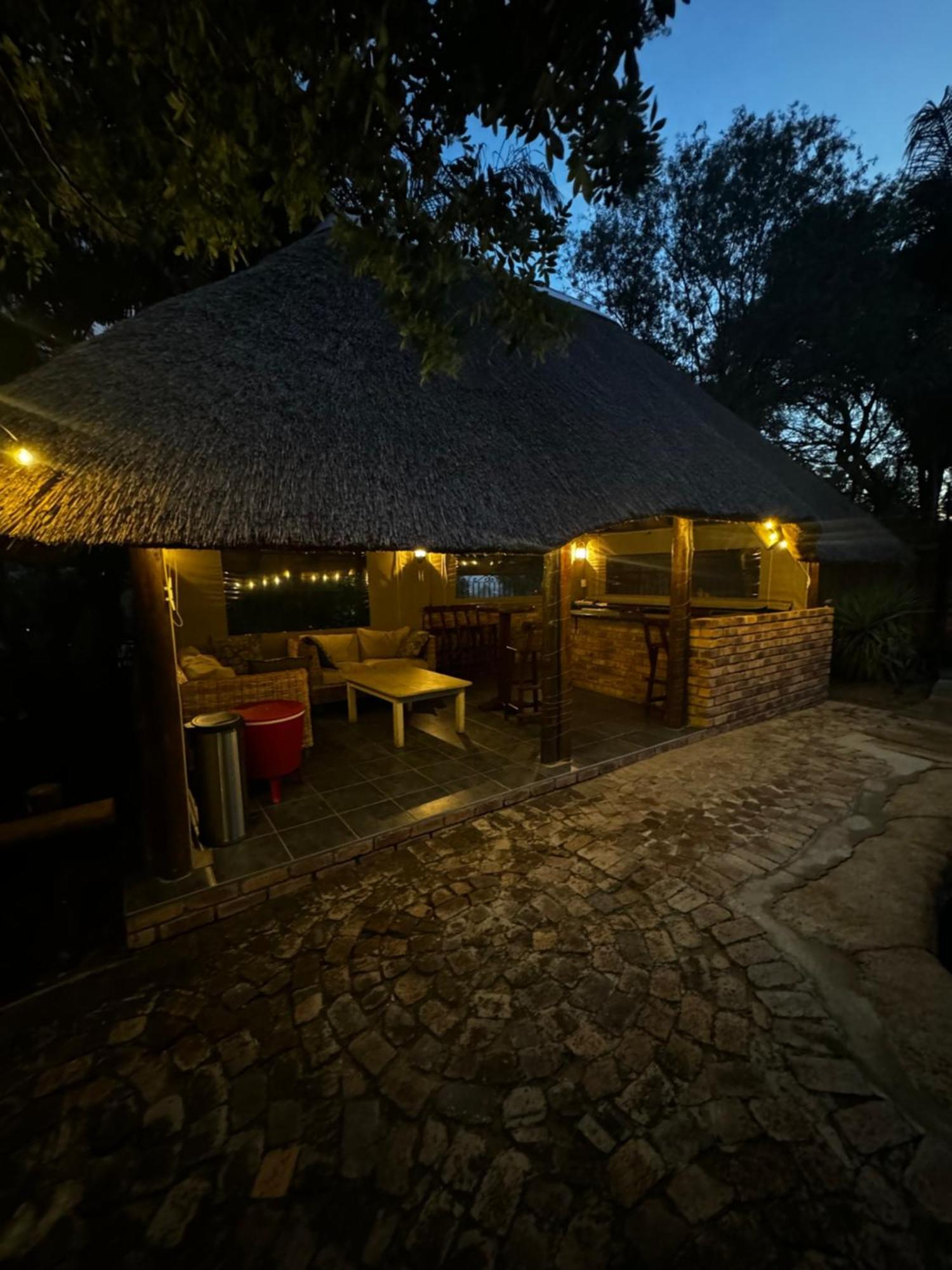 Khaya Africa Guesthouse Midrand Buitenkant foto